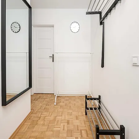 Magnificent House For 6 Apartmán Varšava