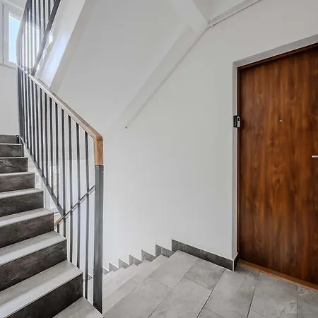 Apartmán Magnificent House For 6