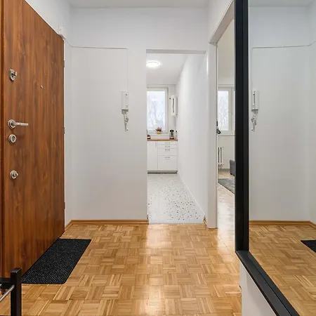 Apartmán Magnificent House For 6 *